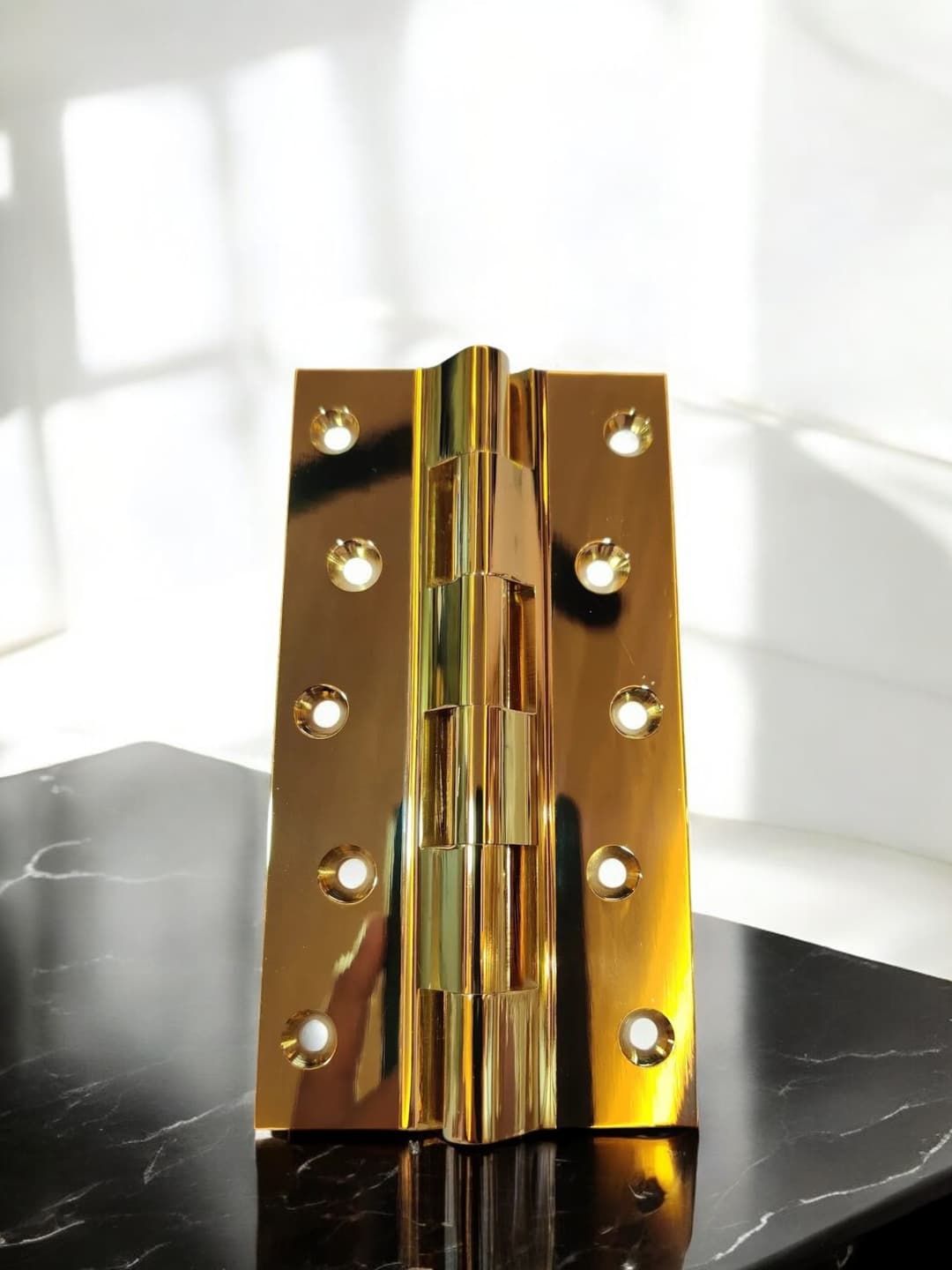 Hinges p2